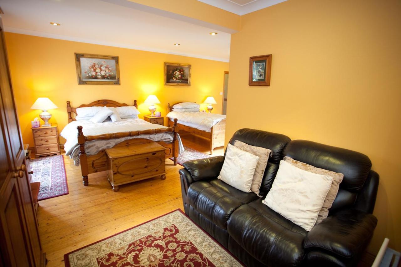 Evergreen Bed & Breakfast Swords Exteriör bild